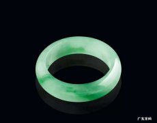 带玉镯有什么好处与讲究