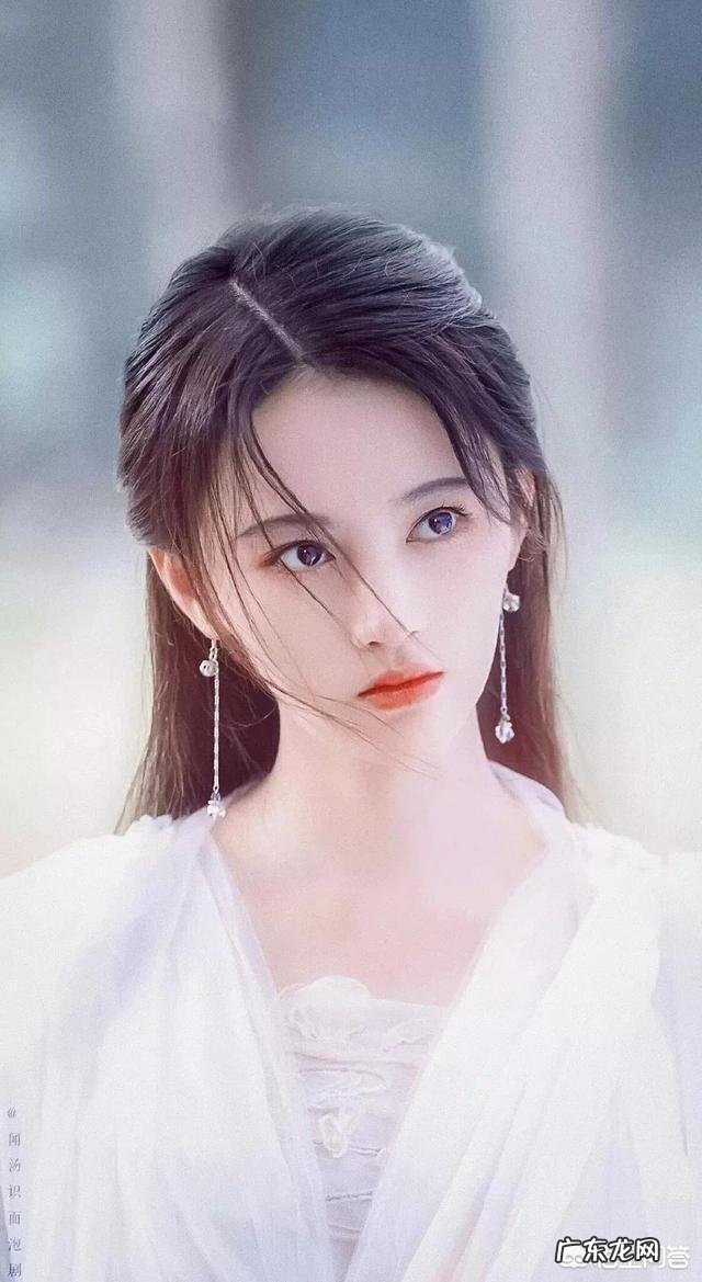 在男人眼中什么样的女人最吸引人?