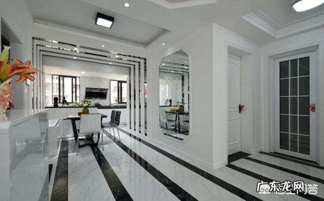 现代风格的家装,什么颜色的门比较好看?