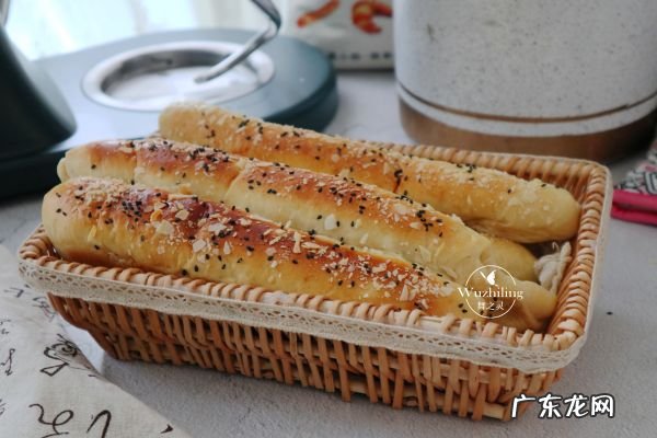 「酸奶炼乳排排包」松软拉丝的好方子 酸奶加炼乳可以做什么