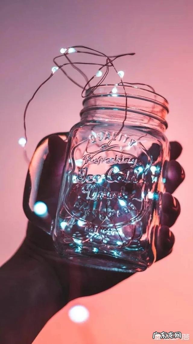 人在低谷时,如何通过调整情绪找到生活的意义?