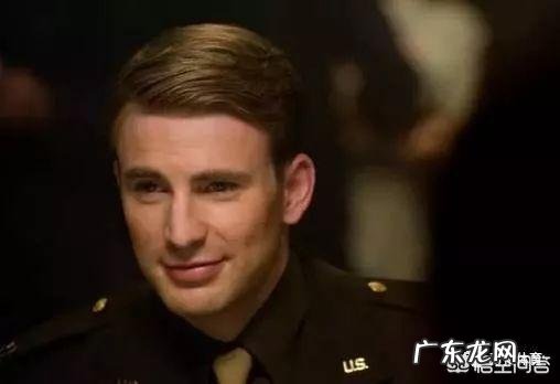 如何把手臂练粗壮，像美队那样？