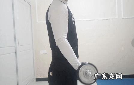 如何把手臂练粗壮,像美队那样?