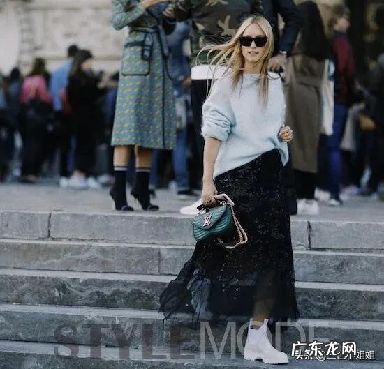 黑色白色纱裙怎么配好看？