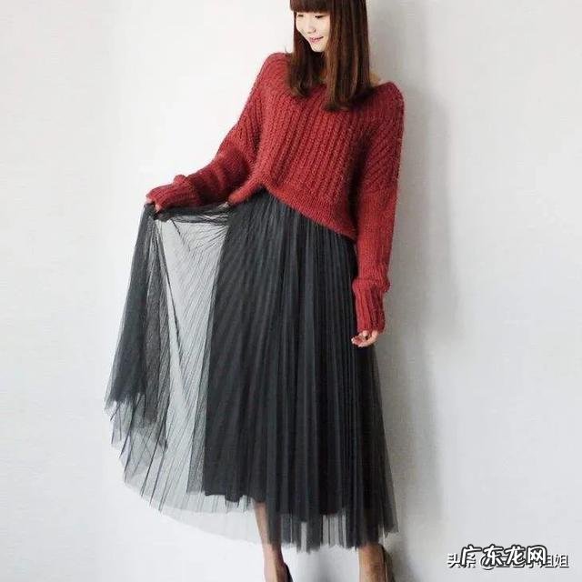 黑色白色纱裙怎么配好看？