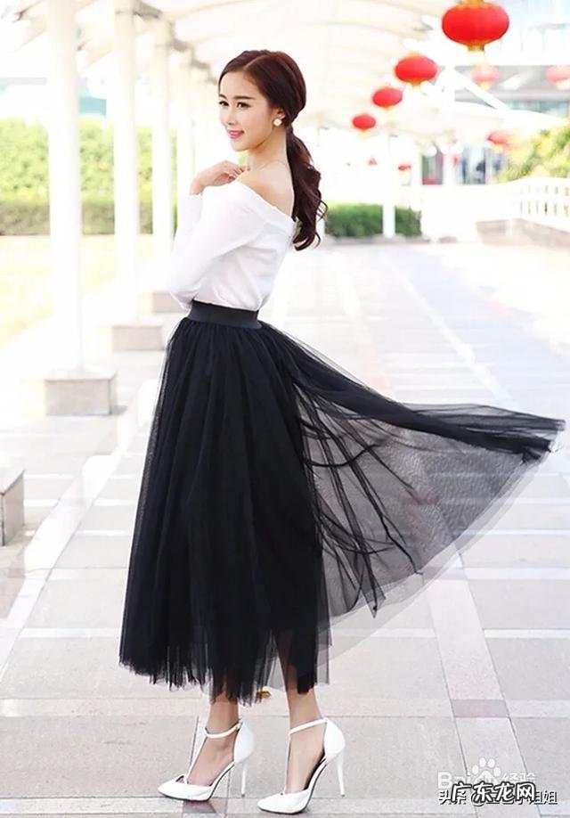 黑色白色纱裙怎么配好看?