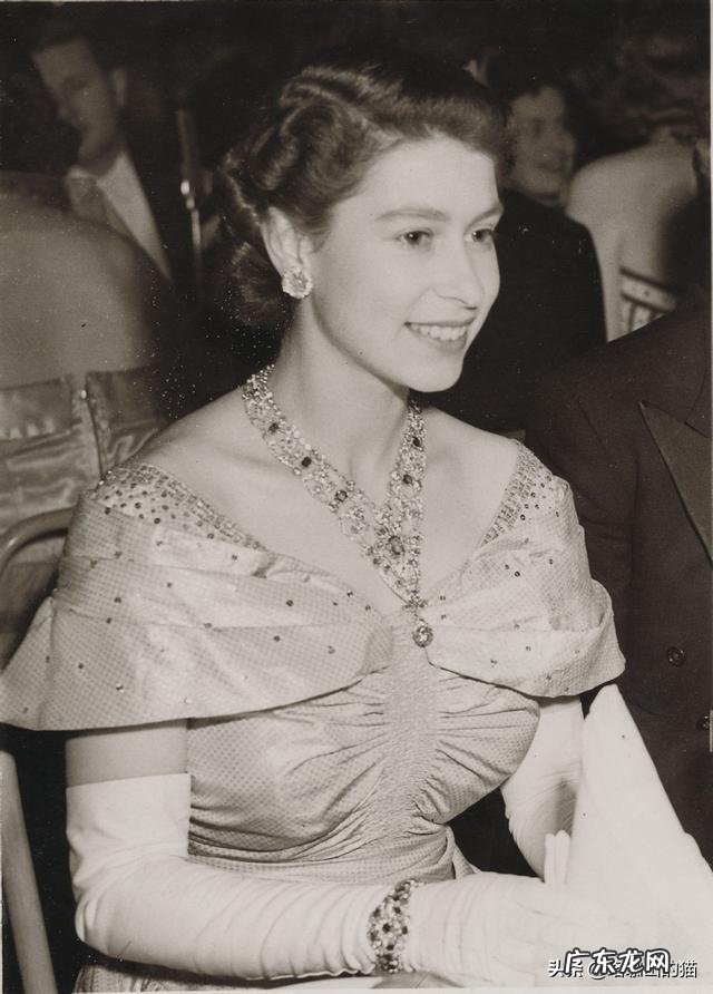 英国女王如果去世,会发生什么事?