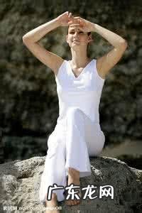 白衣服穿久后发黄,怎么处理能变白?