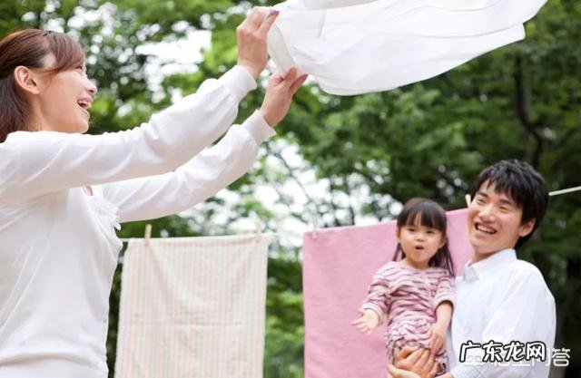 宝宝的衣服应该怎么洗比较好，有什么要注意的吗？