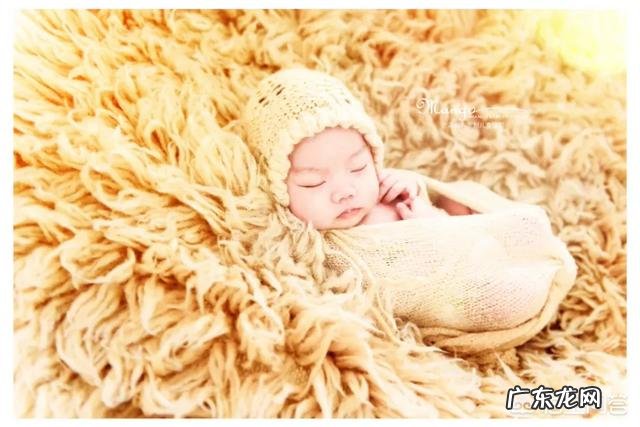 宝宝的衣服应该怎么洗比较好,有什么要注意的吗?