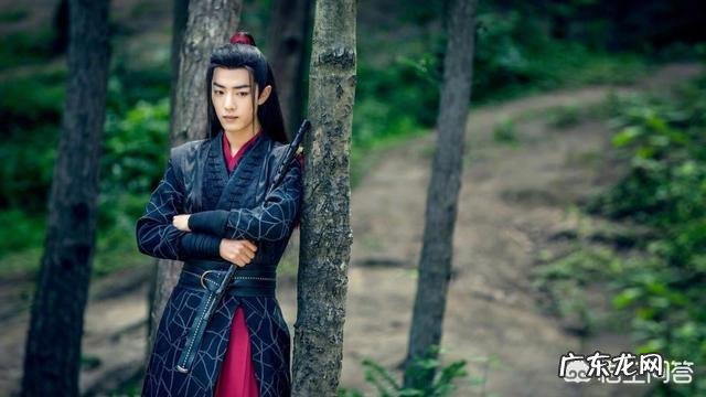 如何看待肖战上厕所被偷拍?