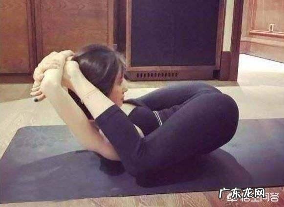 束腰带、收腹裤瘦腰太憋屈，不“勒”肉肉，如何快速瘦出小蛮腰？