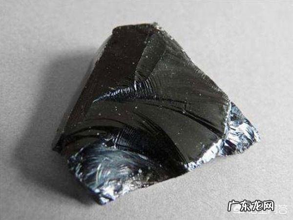 很想知道古代的人，是如何刮胡子的？