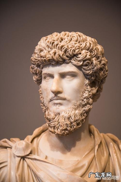 很想知道古代的人，是如何刮胡子的？