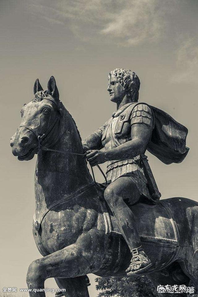 很想知道古代的人，是如何刮胡子的？