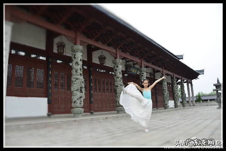 你读过的书都会换成你内在的,永不消失的美丽 花蕾是你的年华是什么意思