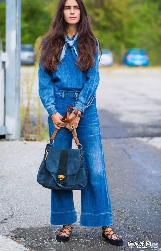 牛仔阔腿裤配什么鞋子?