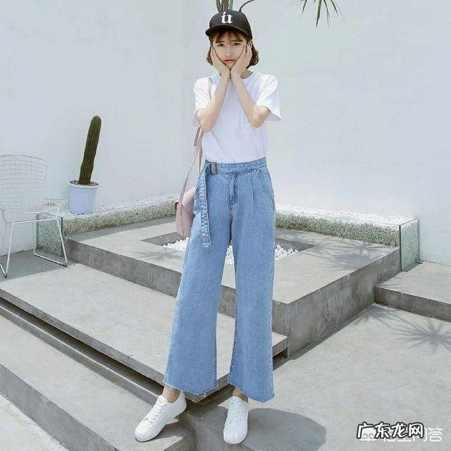 牛仔阔腿裤配什么鞋子?