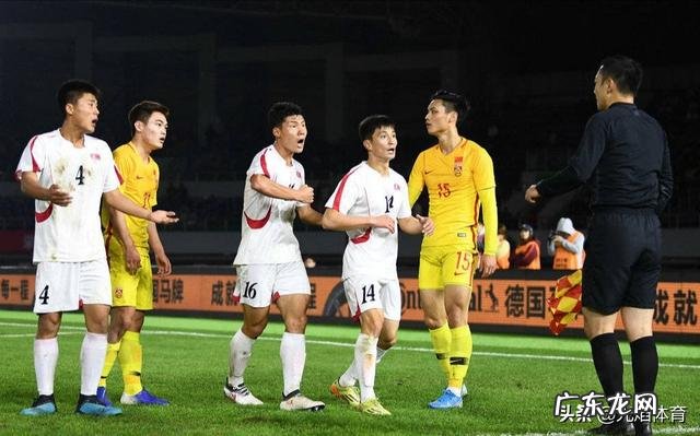 惨不忍睹!11打10,主场作战,逃过点球,国奥0-1朝鲜,你怎么看?