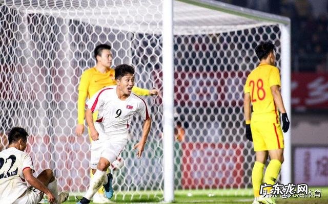 惨不忍睹!11打10,主场作战,逃过点球,国奥0-1朝鲜,你怎么看?