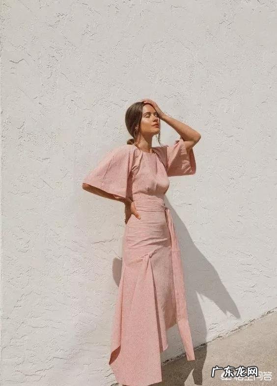 微胖女生怎么穿衣显瘦？