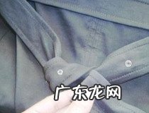 风衣腰带背后打结法 只需几步轻松搞定