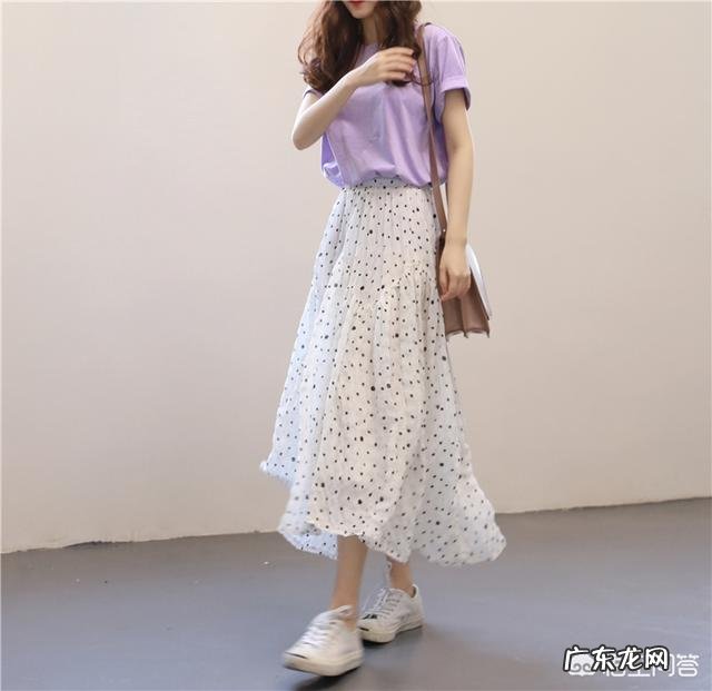 雪纺长裙和什么搭配比较时尚?