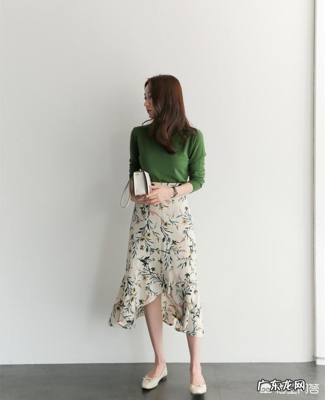雪纺长裙和什么搭配比较时尚?
