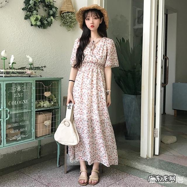雪纺长裙和什么搭配比较时尚?