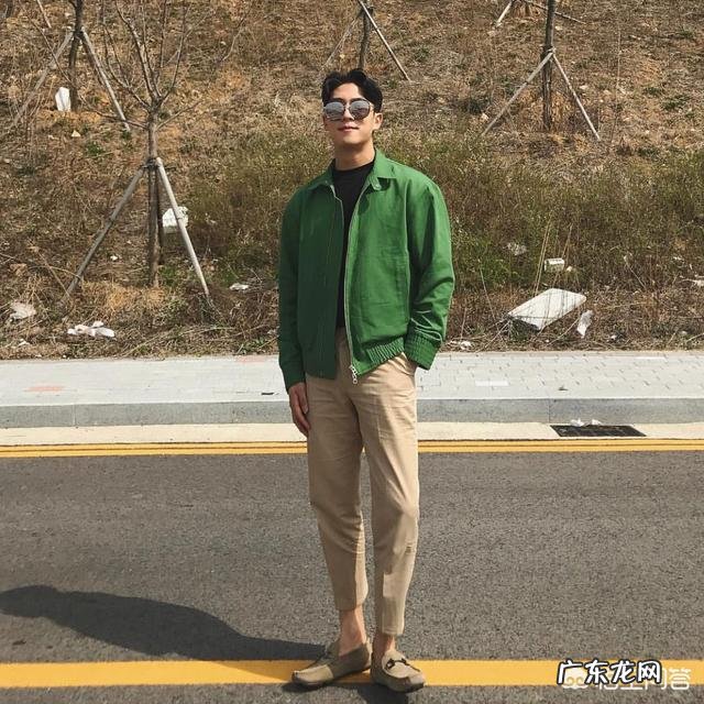 男士衬衫怎样搭配时尚?