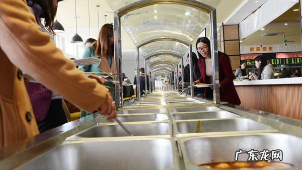 从“神坛”走向大众,吃不垮的自助餐,为什么你永远吃不回本? 金钱豹自助餐团购价