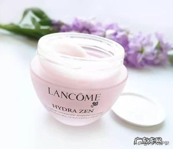 如何护肤让自己的皮肤变得光滑?