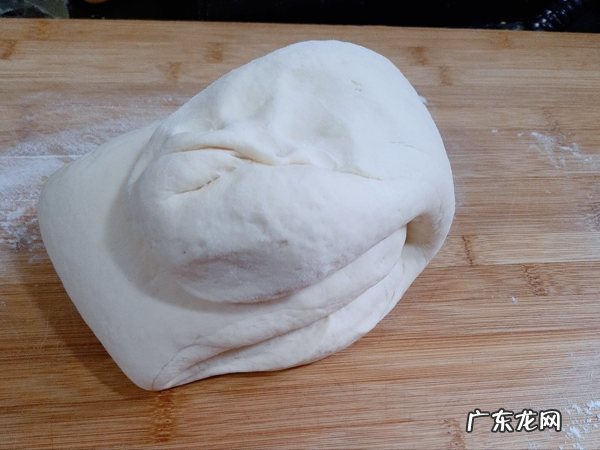 馒头怎么做才好吃?关键在于和面,老师傅教你一招,个个松软好吃 做馒头怎么发面才松软好吃