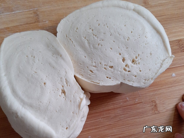 馒头怎么做才好吃?关键在于和面,老师傅教你一招,个个松软好吃 做馒头怎么发面才松软好吃