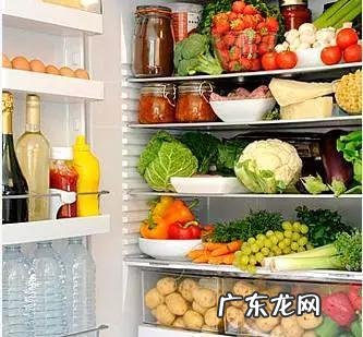 翡翠手镯保养能用水泡吗?