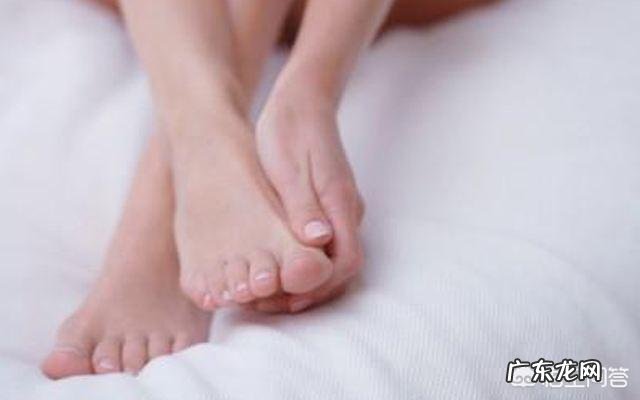 手脚冰凉是怎么回事?