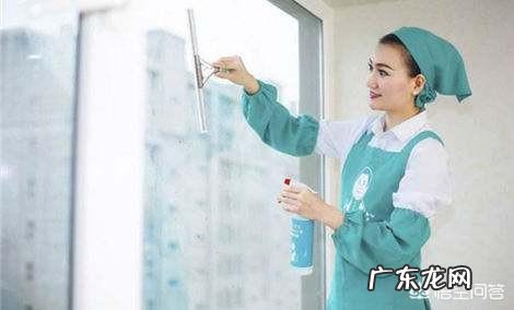 清洁玻璃有什么技巧吗?