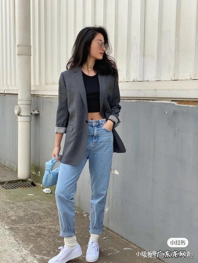 今年的BM风太火了,短上衣+高腰裤怎么搭配才好看?