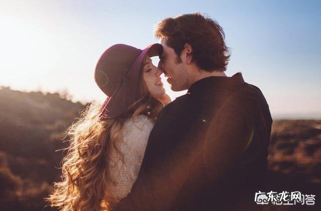 如何经营微信朋友圈,才能让男神主动“撩你”?