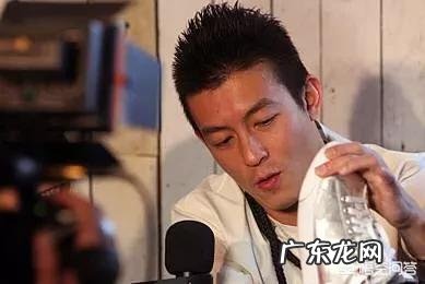 头发发质比较硬，有什么推荐的发型呢？