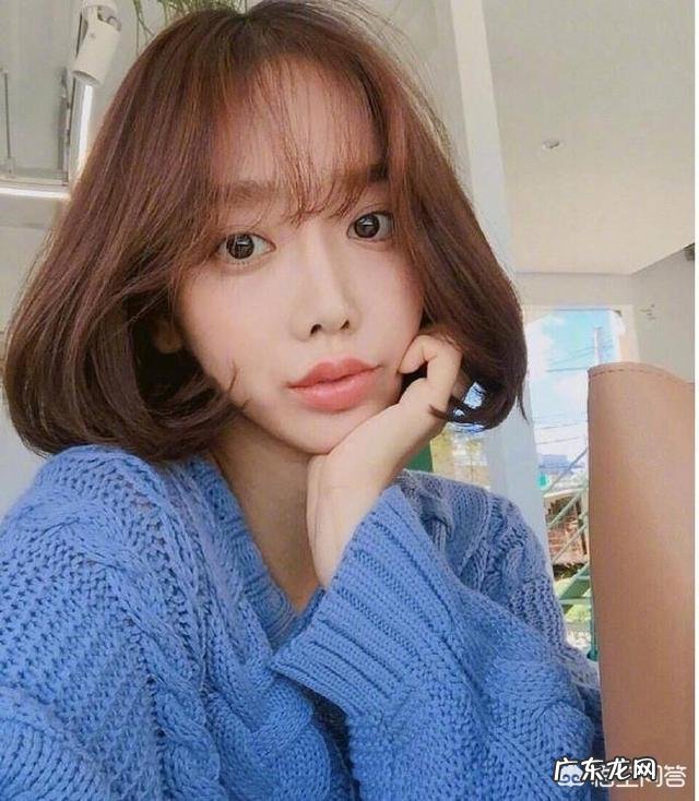 发量多的女生适合留什么样的短发呢?