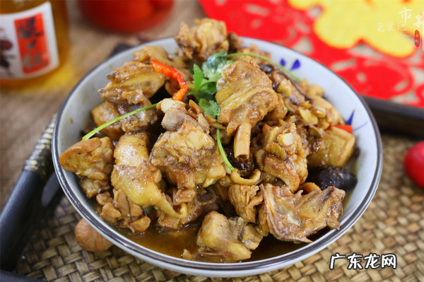 小时候常吃的“生炒鸡”会做了!省事好吃,鸡肉里外都香,吃不够 爆炒活鸡真的有没