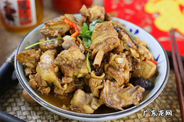 小时候常吃的“生炒鸡”会做了!省事好吃,鸡肉里外都香,吃不够 爆炒活鸡真的有没