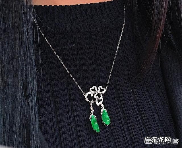 冬天什么搭配更显时尚?