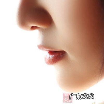 女人额头突然出现个坑 女人额头有凹陷面相命运