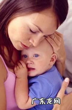 宝宝哭到底该不该抱?