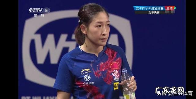 孙颖莎双冠到手，亚锦赛30大胜刘诗雯获女单冠军，您如何评价这场巅峰对决？