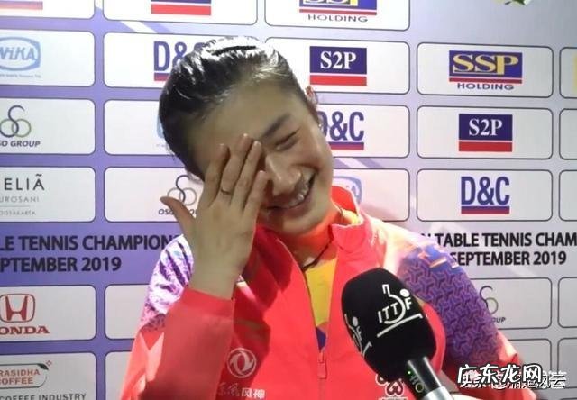 孙颖莎双冠到手,亚锦赛30大胜刘诗雯获女单冠军,您如何评价这场巅峰对决?