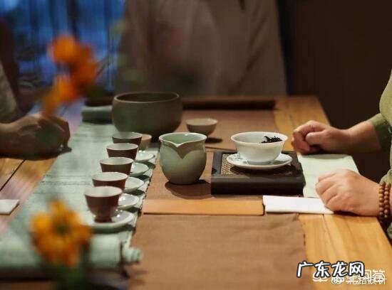 你知道哪些沏茶礼仪?