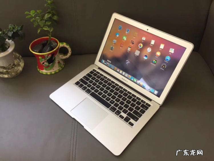 苹果笔记本怎么切换系统